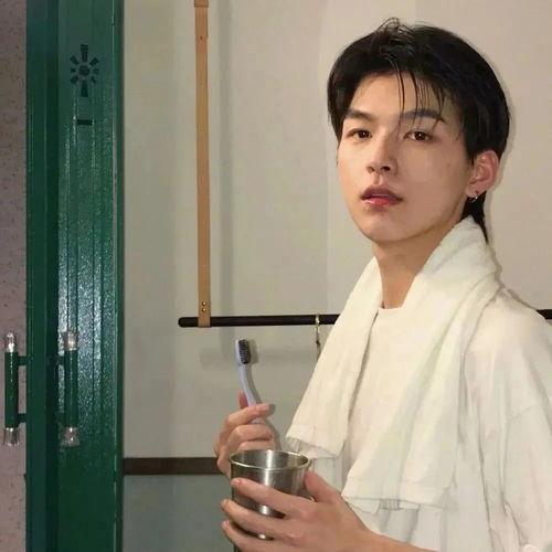 娱乐吃瓜酱男生加分,揭秘男生加分秘籍