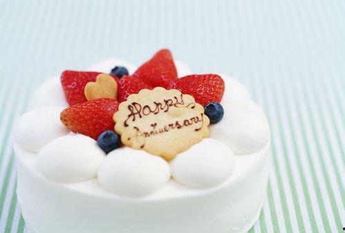 娱乐吃瓜酱切蛋糕,共享甜蜜时光