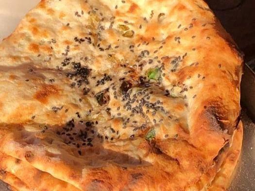 娱乐吃瓜酱烧饼视频,揭秘网红美食背后的故事