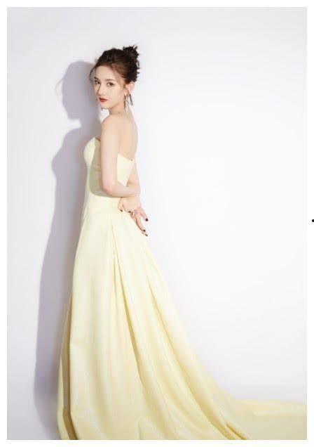 娱乐吃瓜君隐婚,吃瓜君曝料隐婚明星，真相背后引热议